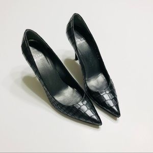 STUART WEITZMAN Black Croc Embossed Heels/Pumps • 8.5